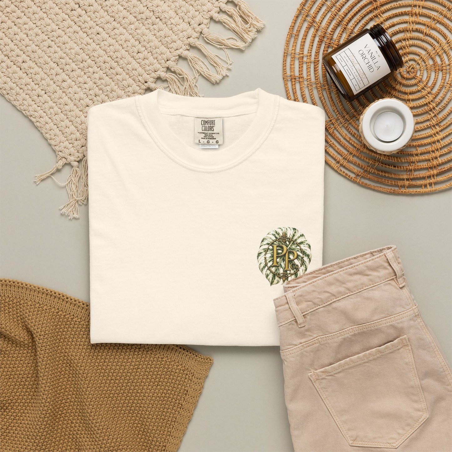 Deliciosa Diner — Graphic Tee